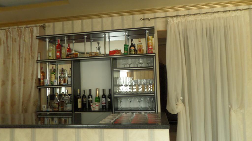 Royal Hotel Kharkov Luaran gambar