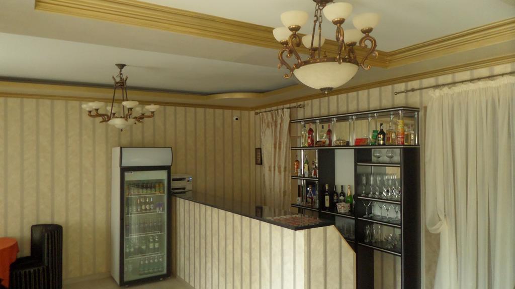 Royal Hotel Kharkov Luaran gambar