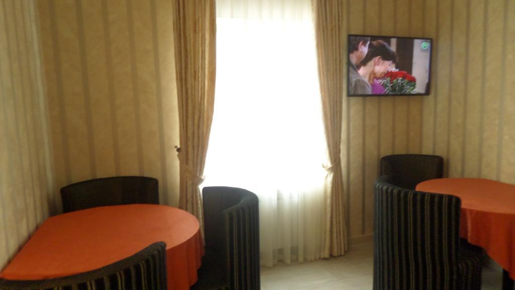 Royal Hotel Kharkov Luaran gambar