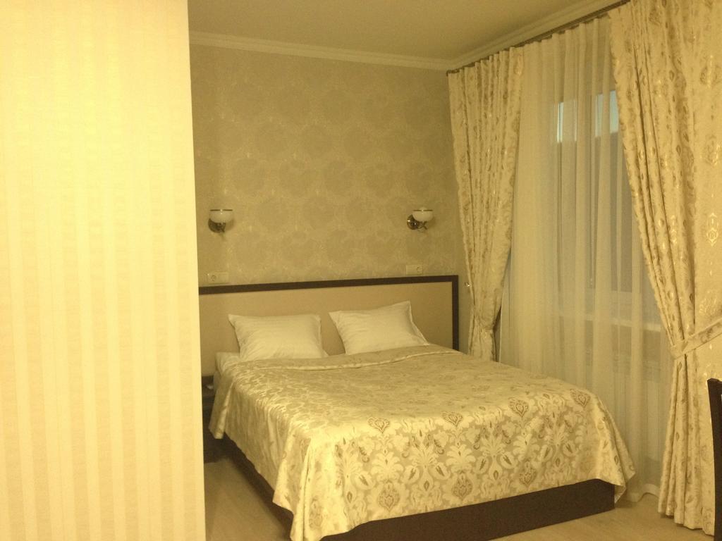 Royal Hotel Kharkov Luaran gambar